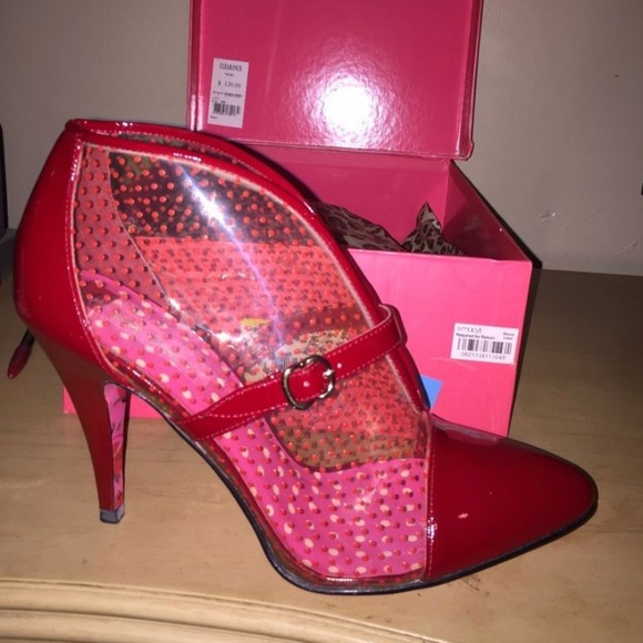 Pumps - Picture 1 of 1